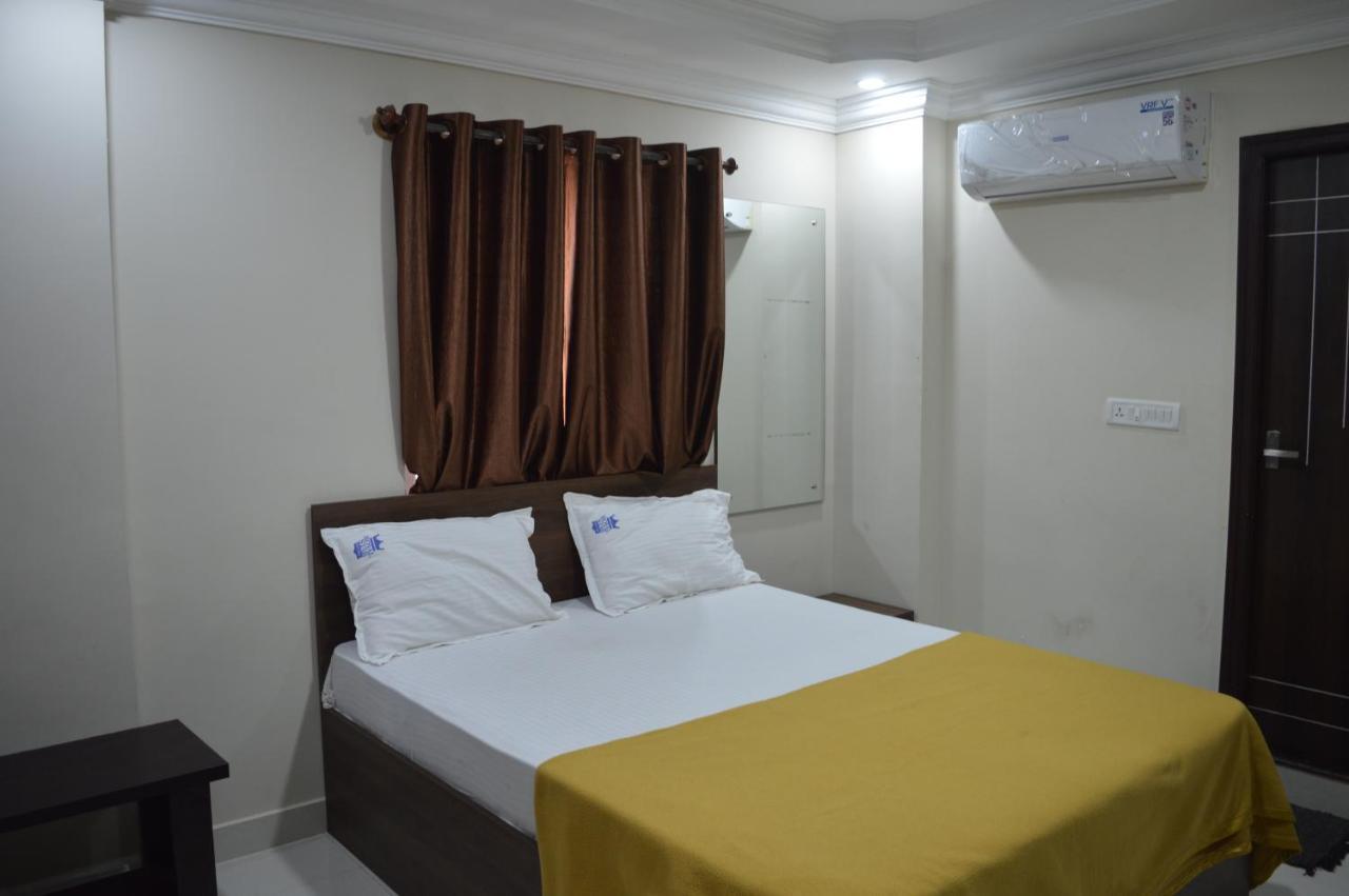 Royal Star Hotels Bangalore Exteriör bild