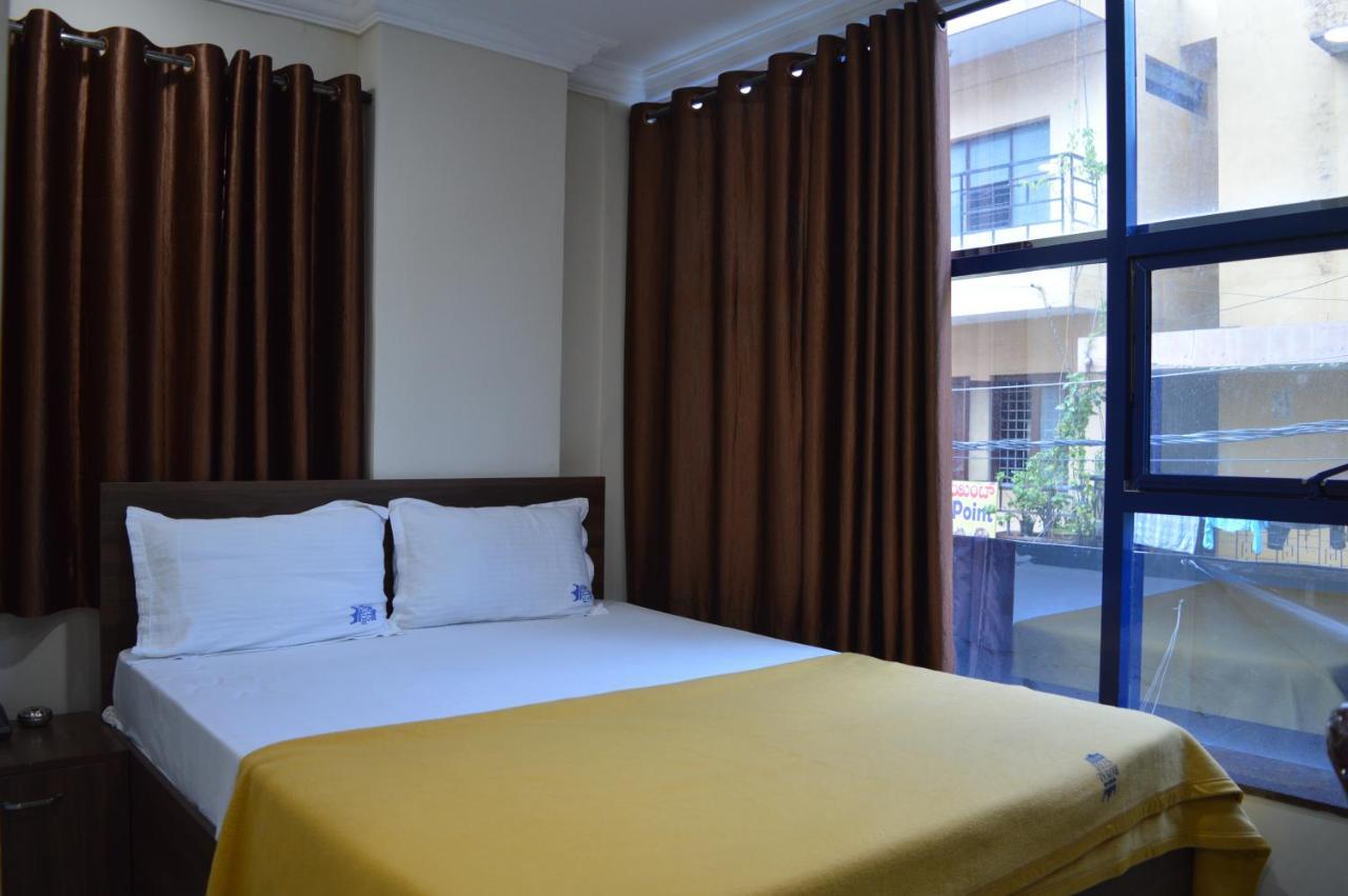 Royal Star Hotels Bangalore Exteriör bild