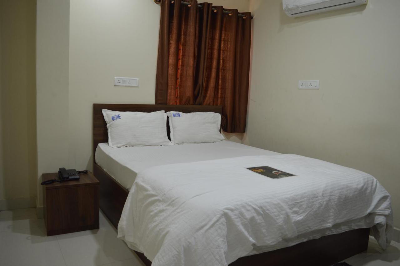 Royal Star Hotels Bangalore Exteriör bild